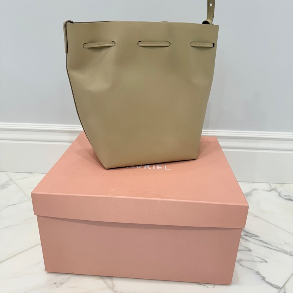Mansur Gavriel Large Bucket Bag in Sand - Picture 4 of 14